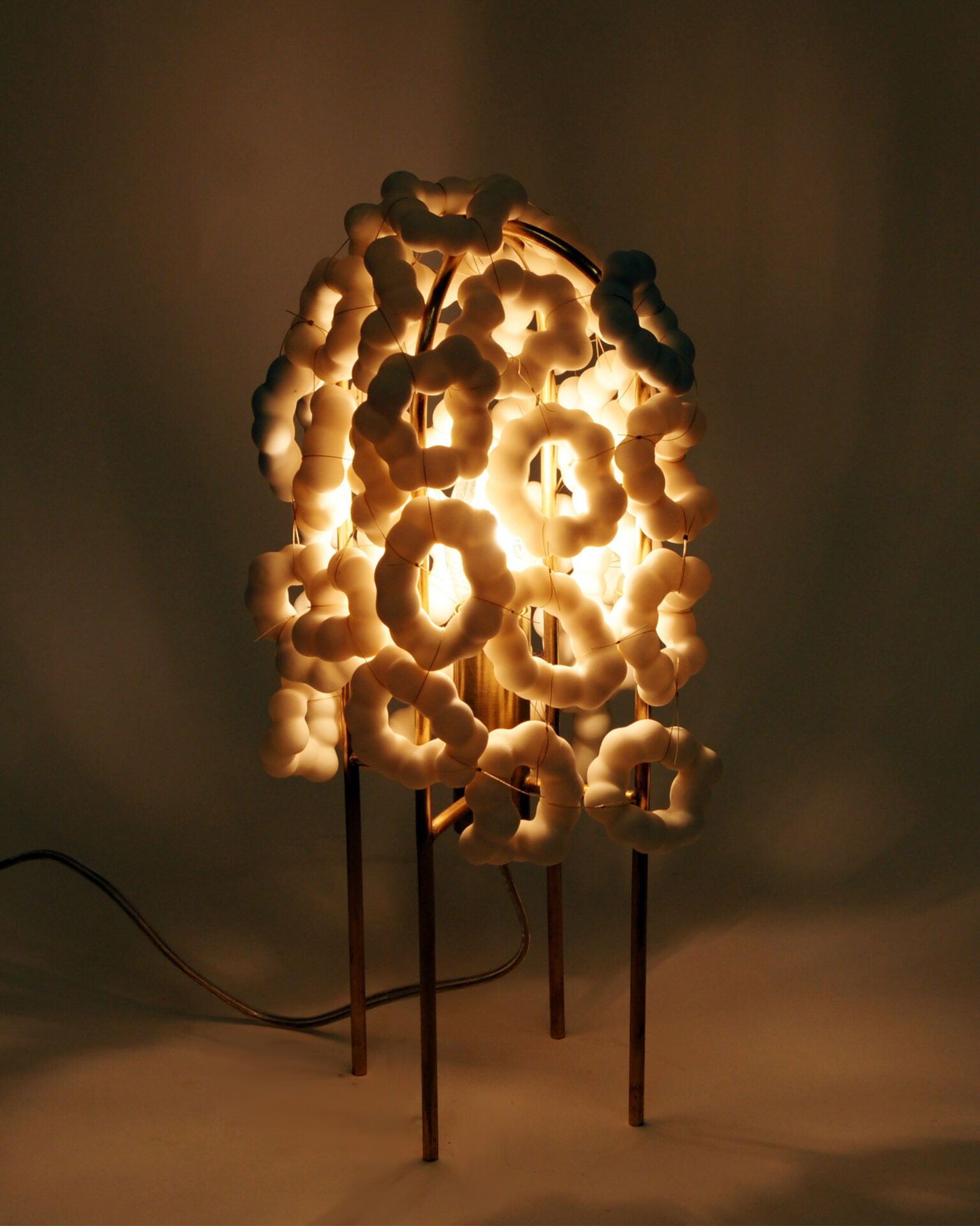 Johannes Hemann_Akoya Table Lamp_Lighting_Studio Fenice_ (5.)