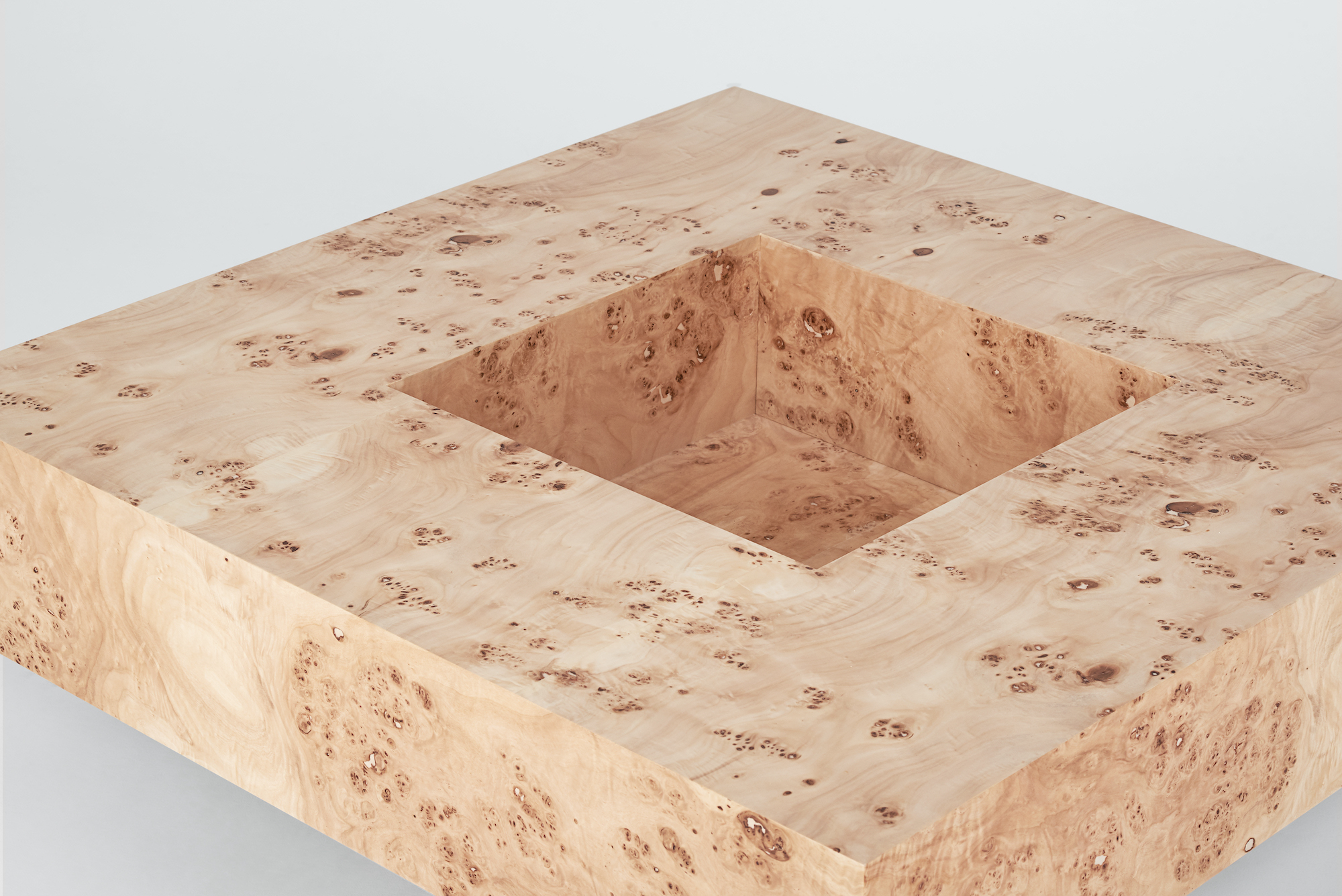 POPLAR BURL COFFEE TABLE - Image 2