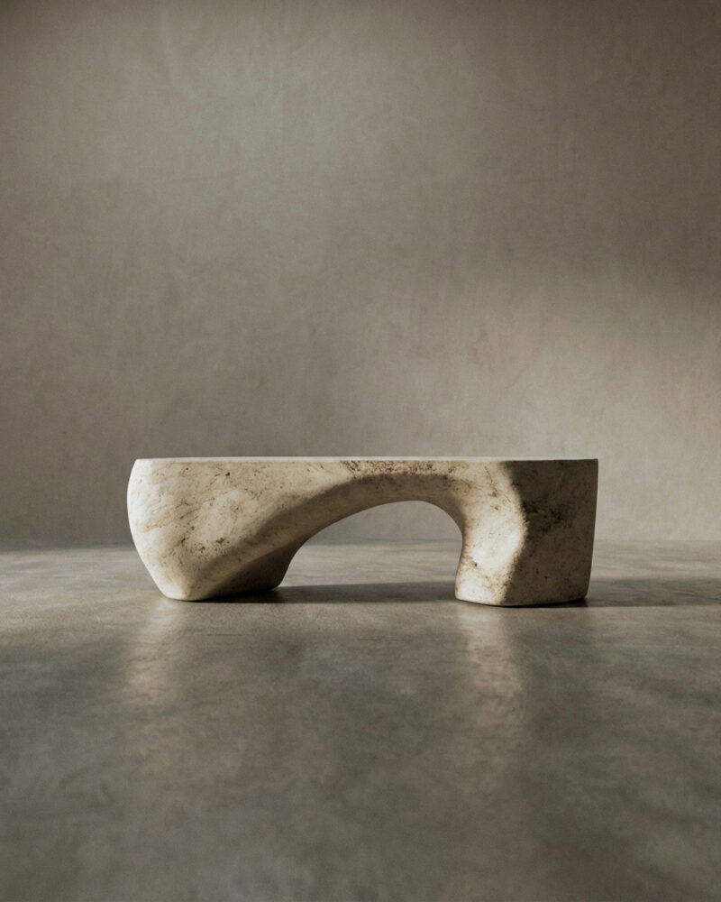 Talamh: Uir Bench
